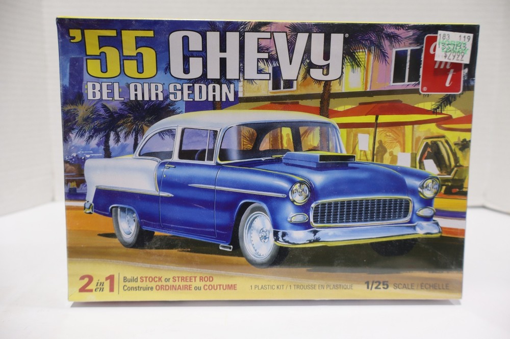AMT 1955 Chevy Bel Air Sedan 1:25 Scale Model Kit