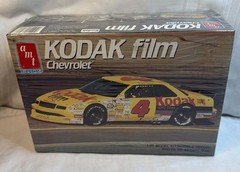 AMT/ERTL #6727 1/25 Scale Ernie Irvan Kodak Film #4 Chevy Lumina 1990 New SEALED