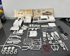 AMT 6524 1964 Buick Wildcat Hardtop Annual Vintage model 1/25 McM