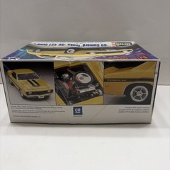 Revell 85-2826 1969 Chevy Camaro YENKO/SC 427 Coupe 1:25 Open Box