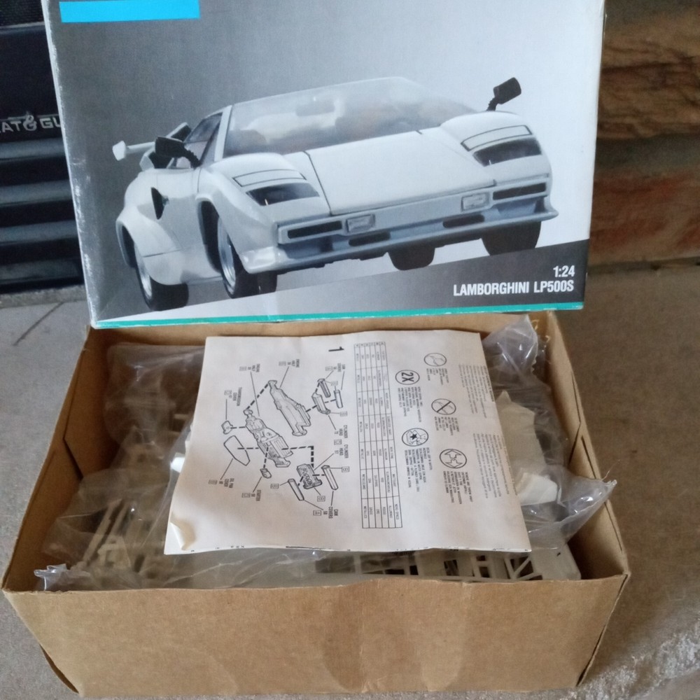 New VTG Monogram Lamborghini LP500S #2769 Skill 2 1:24 Scale Car Model Kit RJ22