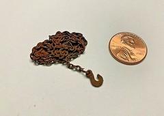 Pre Painted Rusty Rusted G Scale Tow Chain Mechanics Garage Wrecker Truck 1/24