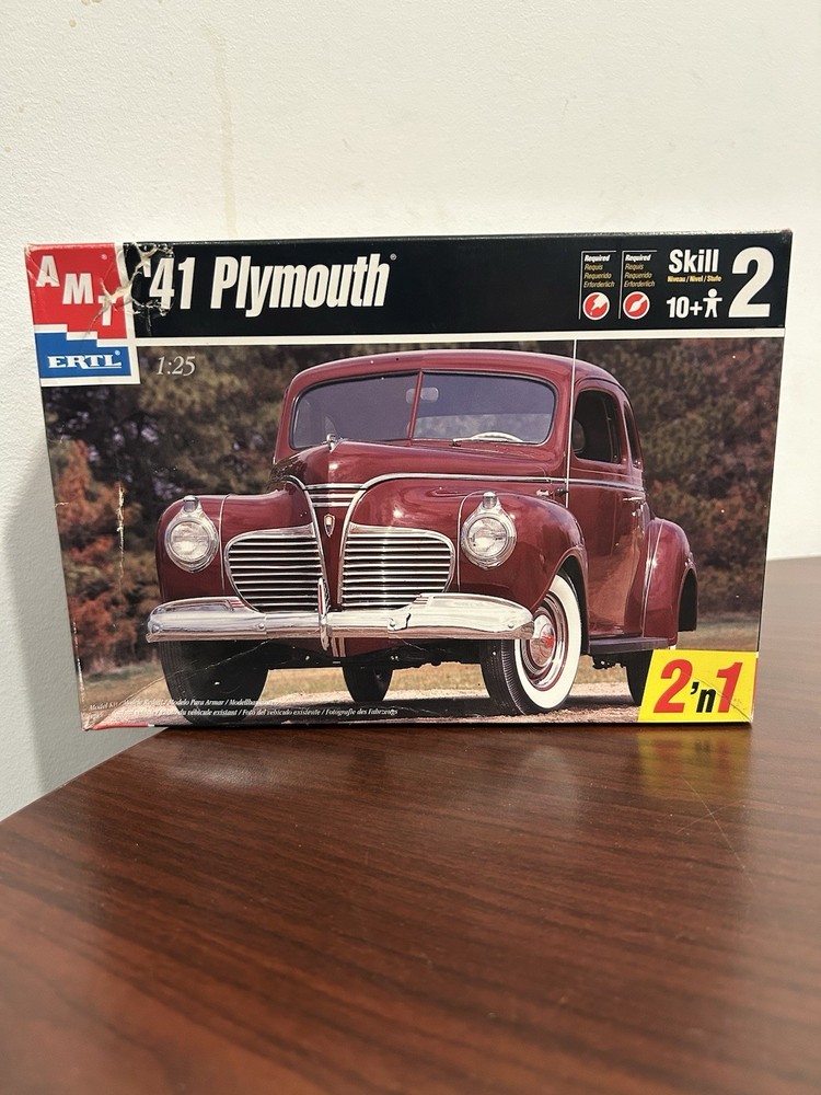 AMT ’41 Plymouth Coupe 1/25 Scale 1 Kit #6184 Factory Bagged Parts