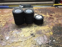 1/32 Scale Or 1/25 Scale Wheels And Tires