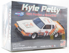 Salvinos JR Models “7-11” Kyle Petty 1983 Pontiac Grand Prix 1/24 Model Car Kit