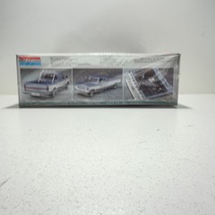 Monogram #2922 1:24 Scale Ford F-250 Pickup Truck Plastic Kit Sealed