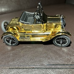 Limited edition 24KT Gold 1925 Ford Model T Touring Car Spectacular 1:24 Scale