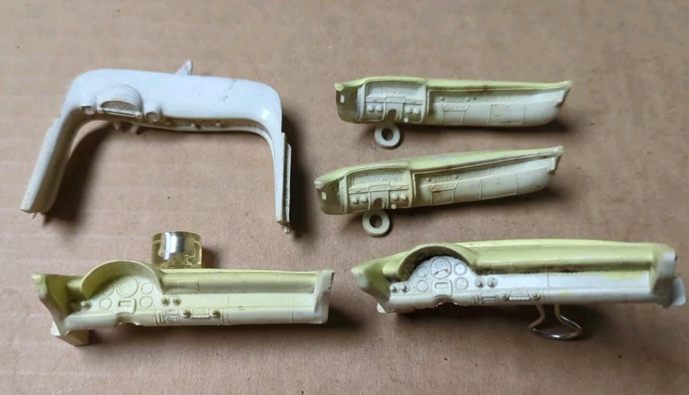 60s DASHBOARDS AMT Revell Monogram 1/24 1:25 Model Car Parts Set Of 5 Plastic
