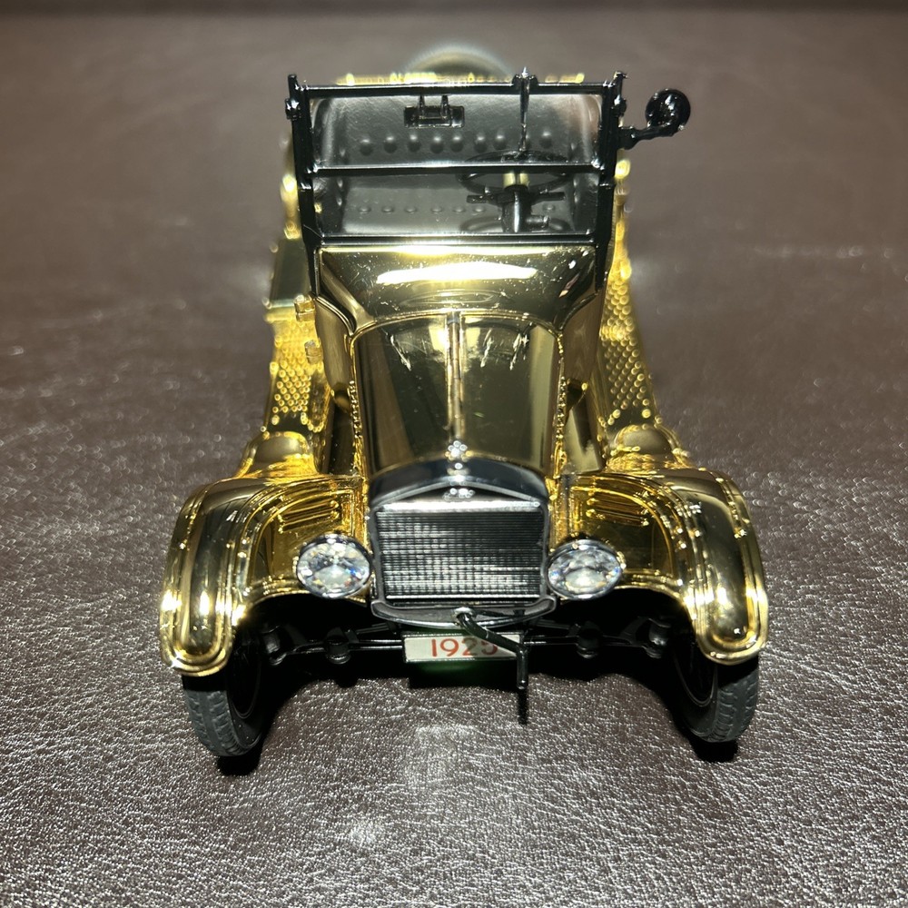 Limited edition 24KT Gold 1925 Ford Model T Touring Car Spectacular 1:24 Scale