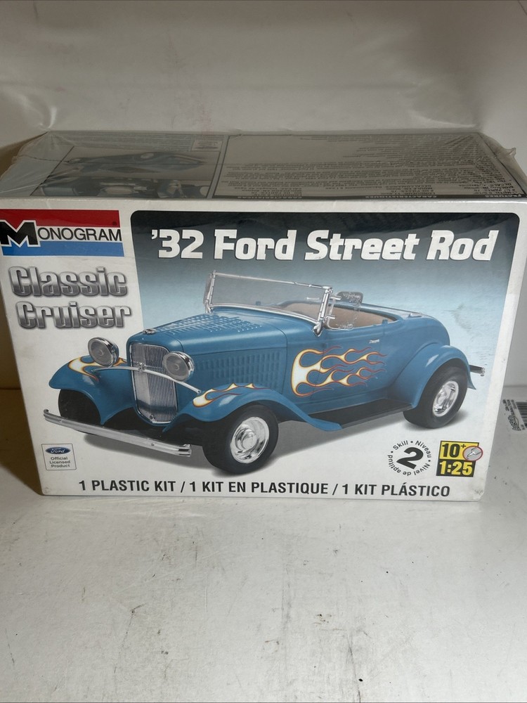 1932 Ford Street Rod 1/24 scale Monogram kit # 85-0882 Factory sealed