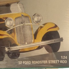 Monogram 1932⚡️Ford⚡️Roadster⚡️Street⚡️ Rod🇺🇸1/24 Model Factory Sealed Vintage