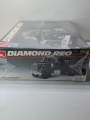 ✨VINTAGE✨ AMT Diamond Reo Tractor 1993 Rare Box 1:25 Model Kit 8137 SEALED