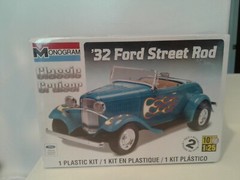 Monogram 32 Ford Street Rod Classic Cruisers 1:25 Scale New in box