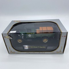 Signature Models 32385GRN 1923 Ford Model TT Lamber Truck Green 1/32