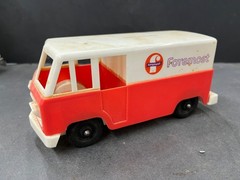 C17 #2 VINTAGE COMO PLASTIC FOREMOST DAIRY DELIVERY TRUCK VAN COIN BANK.