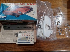 MPC JAGUAR XKE 1/32 NIOB MODEL KIT 7505