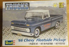 Revell ’66 Chevy Fleetside Pickup Truck Plastic Model Kit 1:25 RMX857225 Lvl 4