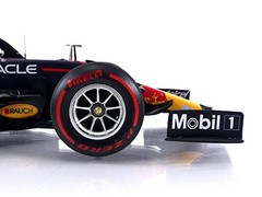 Minichamps RB16B Verstappen 1/18 Dutch GP 2021 Winner Model Japan