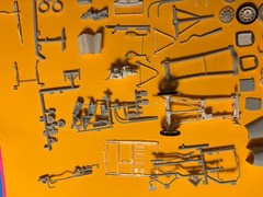 1929 FORD MODEL A ROADSTER MODEL KIT AMT ERTL 1/25 SCALE STARTED HAS EXTRA PARTS