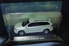 INOLVIDABLES DODGE JOURNEY 2010 DIECAST MODEL SCALE 1:43 BUBBLE BOOKLET
