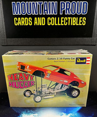 REVELL HEAVY HUGGER CHEVROLET CAMARO Z28 – 1:25 FUNNY CAR MODEL KIT – NEW SEALED