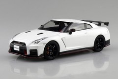 AOSHIMA Nissan GT R NISMO White Model