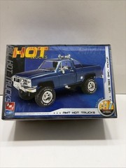 M31B sealed AMT Hot Trucks 1:25 1984 GMC Pickup Model Kit New truck Ertl 38583
