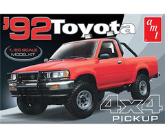 AMT 1425 ’92 Toyota 4×4 Pickup model kit