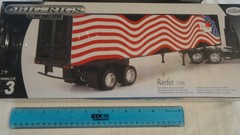 TESTORS:1/28 Big Rig Ultra Metal Series “PETERBILT 378, REEFER” Factory Sealed.