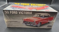 Lindberg 1/25 ’53 Ford Victoria Model Kit 1953 Ford New Factory Sealed # 72172