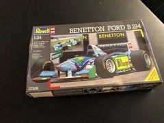 REVELL BENETTON B194 FORMULA ONE MODEL KIT FACTORY SEALED 1/24 SCALE