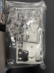 IMAI Batman BATMOBILE 1/32 Scale NIB All Parts On Tree. Read Description