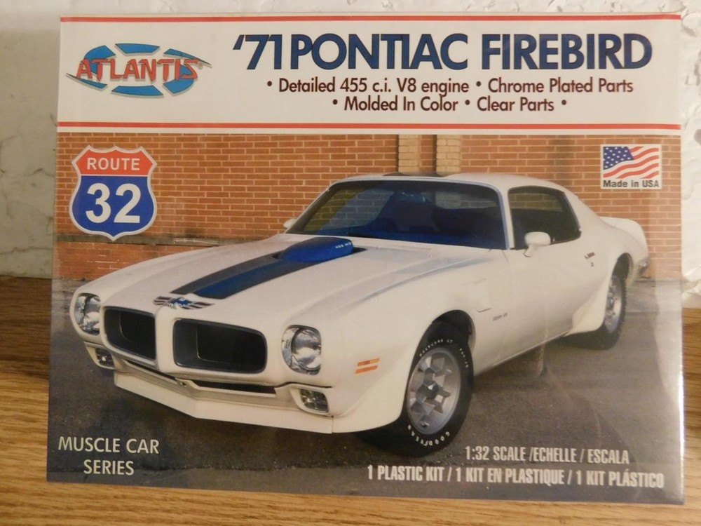 Atlantis 1:32 # M2009 1971 Pontiac Firebird Muscle Car Series NIB