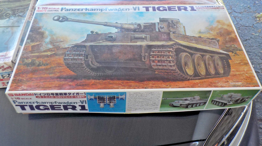 Bandai 1/15 Scale Remote Control Panzerkampfwagen VI/TIGER I–SEALED PARTS