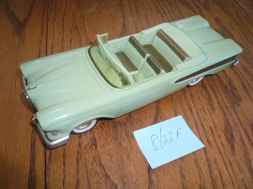 1958 Ford Edsel Convertible 1:24 DEALER FRICTION PROMO CAR – Vintage Pale Green