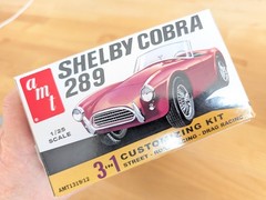 1963 SHELBY COBRA 289 3N1 MODEL KIT AMT ROUND 2 1/25 SCALE NEW IN OPEN BOX LOOK!