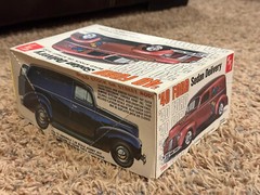 AMT 1940 FORD SEDAN DELIVERY STREET ROD STOCK – 1/25 Vintage 1977