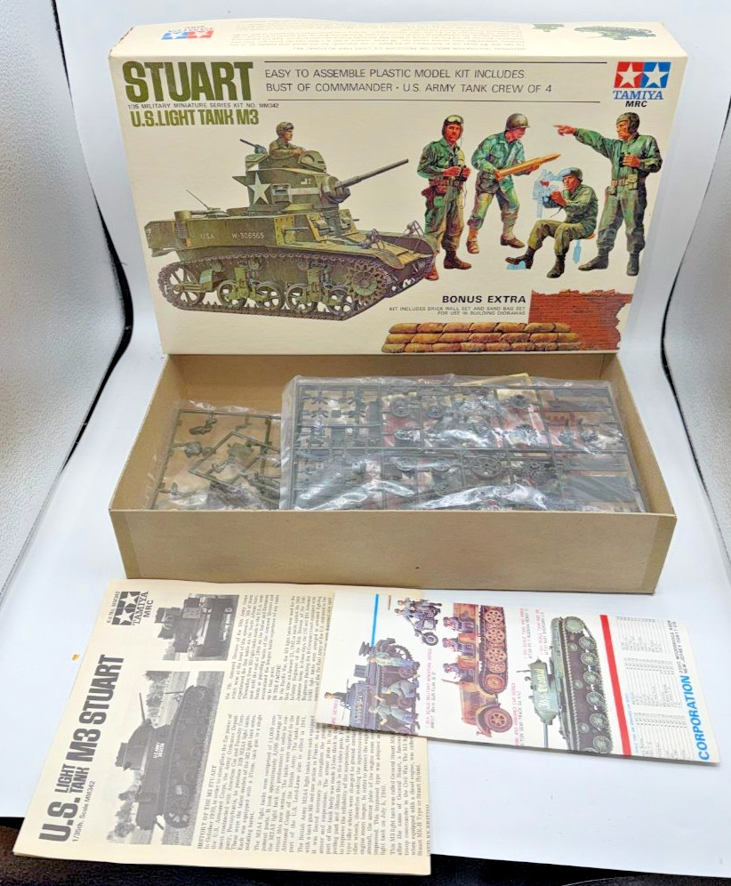 Tamiya MRC 1/35 US Light Tank M3 Stuart Model Kit MM342 w/ Crew Vintage 1975