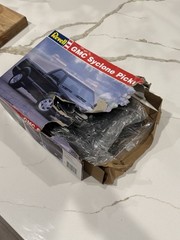 Revell GMC Syclone Pickup 1/25 READ