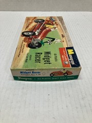 VINTAGE ORIGINAL 1956 MONOGRAM 1/25 SCALE PC-1 MIDGET RACER JUNKYARD PARTS KIT