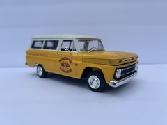 Revell 1966 Chevy Suburban 1:25 Scale (Built Model)