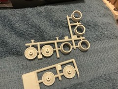 1 25 scale model parts 66 Ford Galaxie 500 Outer Wheel Rings,backs Only
