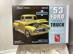 AMT Round2Model AMT#882/12 ‘53 Ford Pick-up model kit sealed contents 1:25