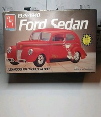 AMT 1939/1940 FORD Sedan open