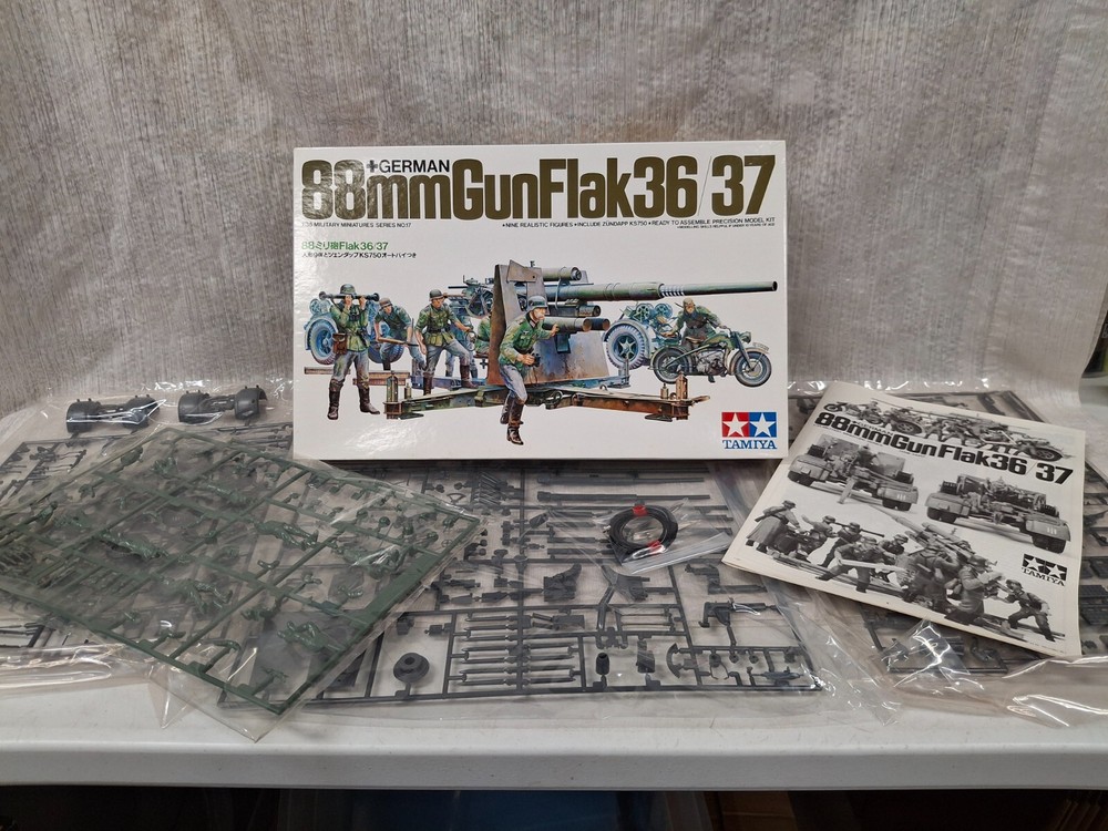 Tamiya 1/35 German 88mm Gun Flak 36/37 35017 NEW Unassembled NOB
