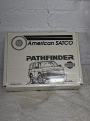 SATCO 1/24 30001 Nissan Pathfinder Model Kit Factory Sealed