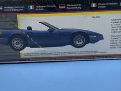 VINTAGE Monogram Metal Flake Corvette Roadster # 2742 Released in 1987 NEW