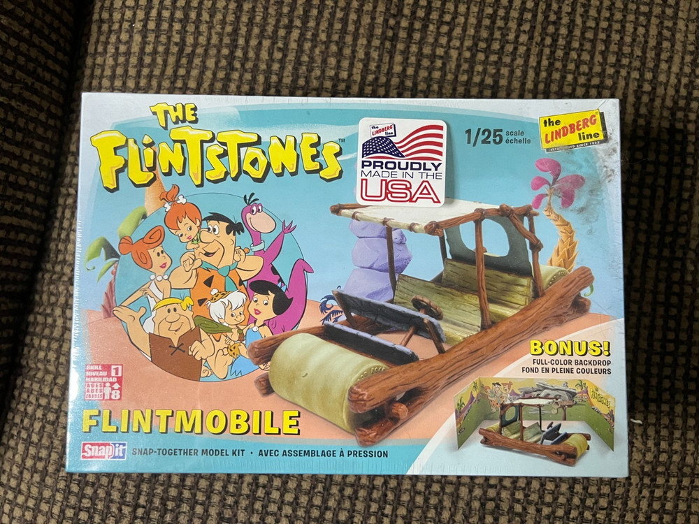 Lindberg Line Snap-it The Flintstones Flintmobile 1:25 Model Kit HL604/12