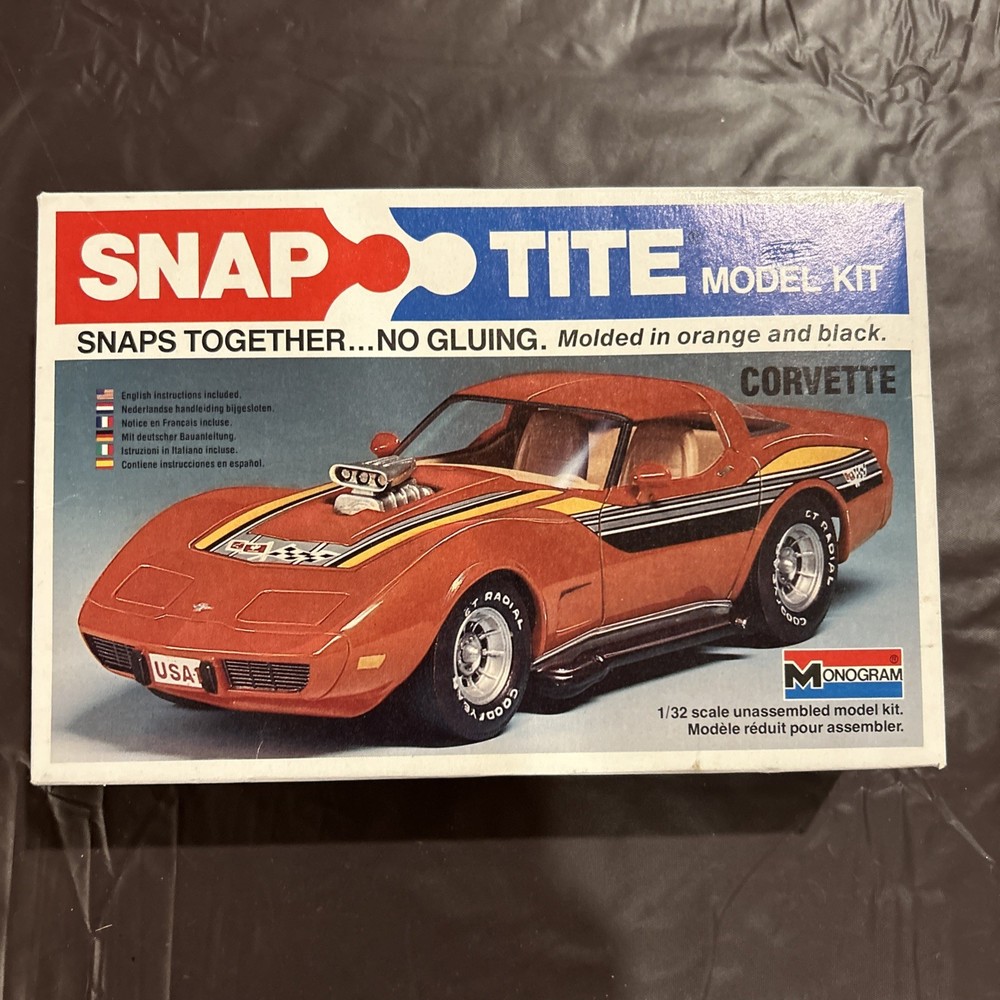 1979 Monogram 1016 Corvette SnapTite 1/32 Scale Model with Decals & Instructions