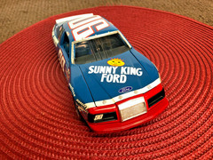 MONOGRAM 1/24 SUNNY KING #90 ’85 T-BIRD STOCK CAR FACTORY BUILT BOX ART MODEL